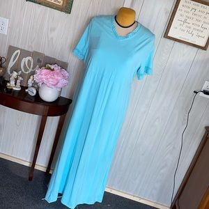 Light blue short sleeve maxi dress